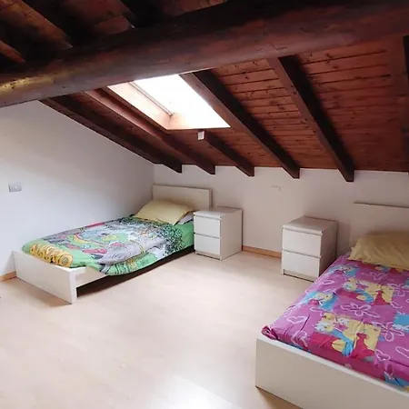 Vista Legnone Tatil Evi *